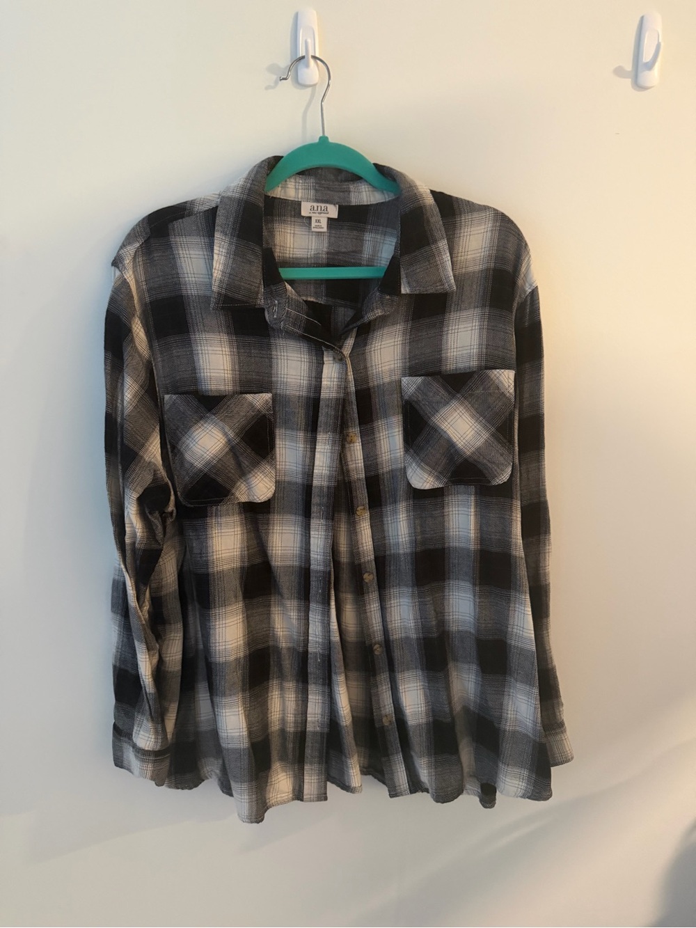 a.n.a Black & White Plaid Button-Down Shirt